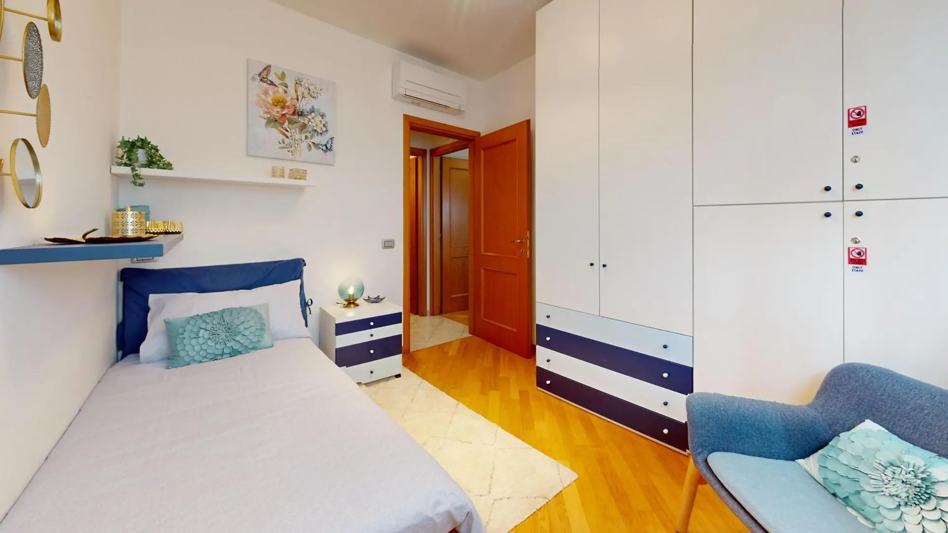 Florence Tramway Apartment By Florence Sweet Homes 0*,