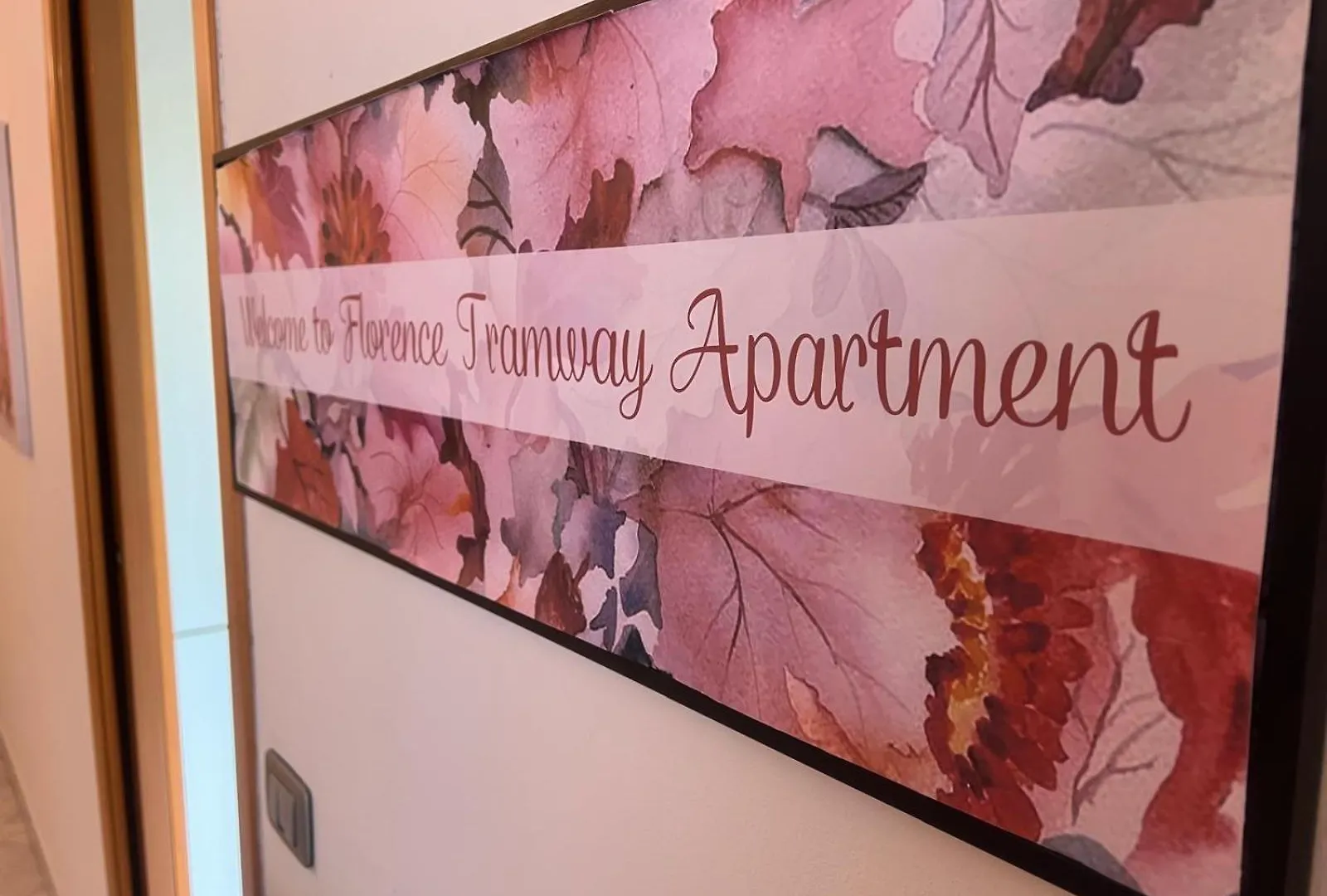 Florence Tramway Apartment By Florence Sweet Homes 0*,
