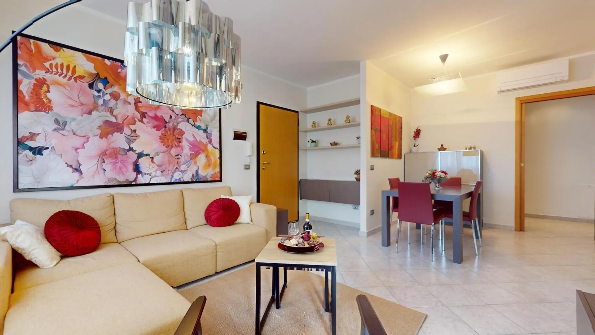 Florence Tramway Apartment By Florence Sweet Homes